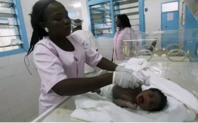 A. Dumont et Ch. Z. Guilmoto, dans le Monde : « En Afrique, les accouchements par césarienne progressent… au risque de déraper »